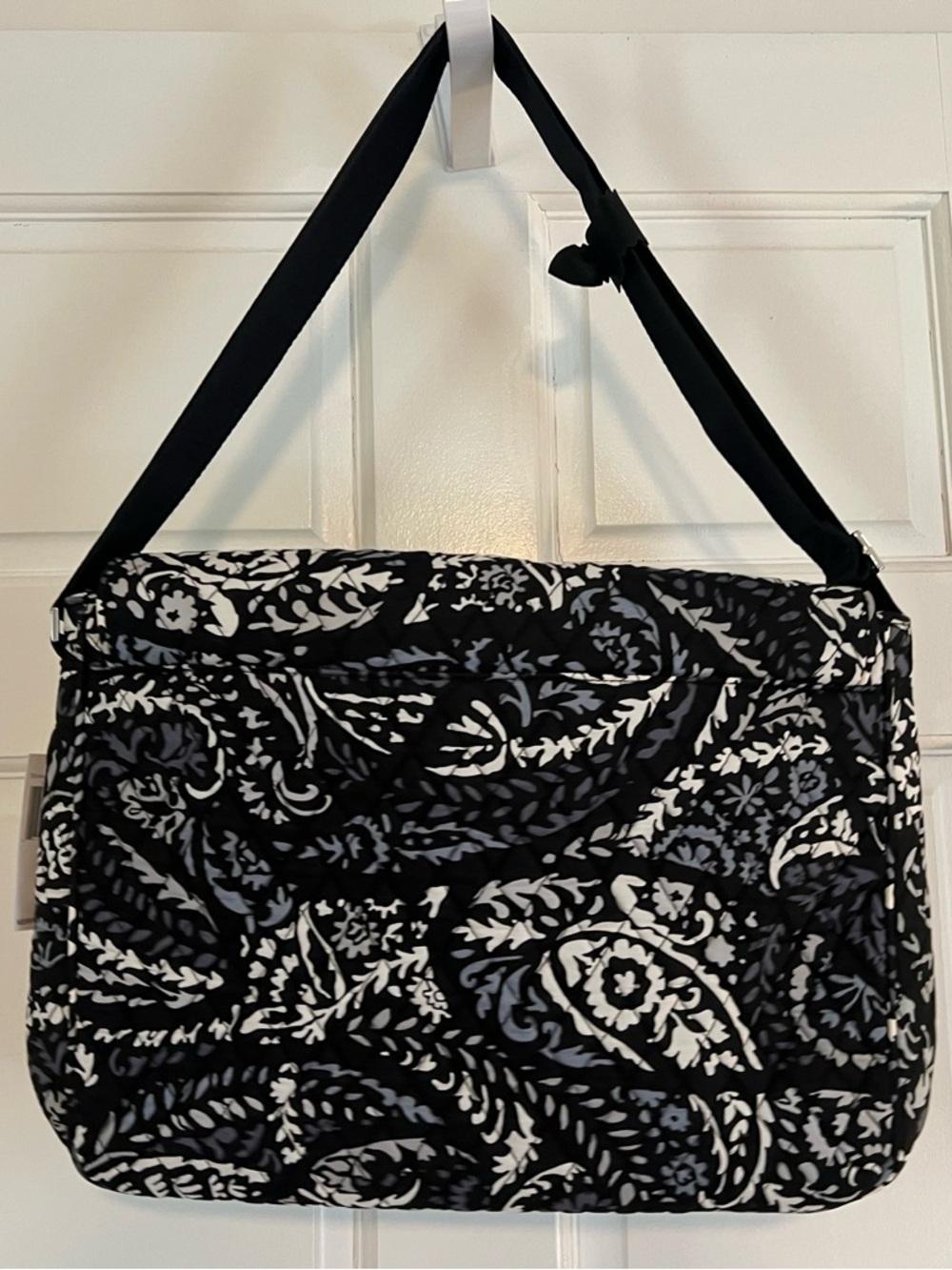 Vera Bradley Messenger Bag Black and White Paisley Shoulder Bag, NWT